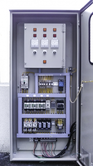 エレベーターの基盤の耐用年数や物理的な寿命は?基盤交換時の注意点も エレベーターの基盤の耐用年数や物理的な寿命は?基盤交換時の注意点も