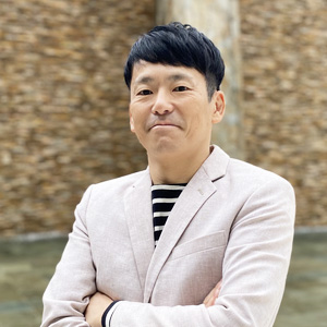 監修者：山中　行雄