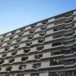 マンション管理員・清掃員のトラブルと深刻な人手不足