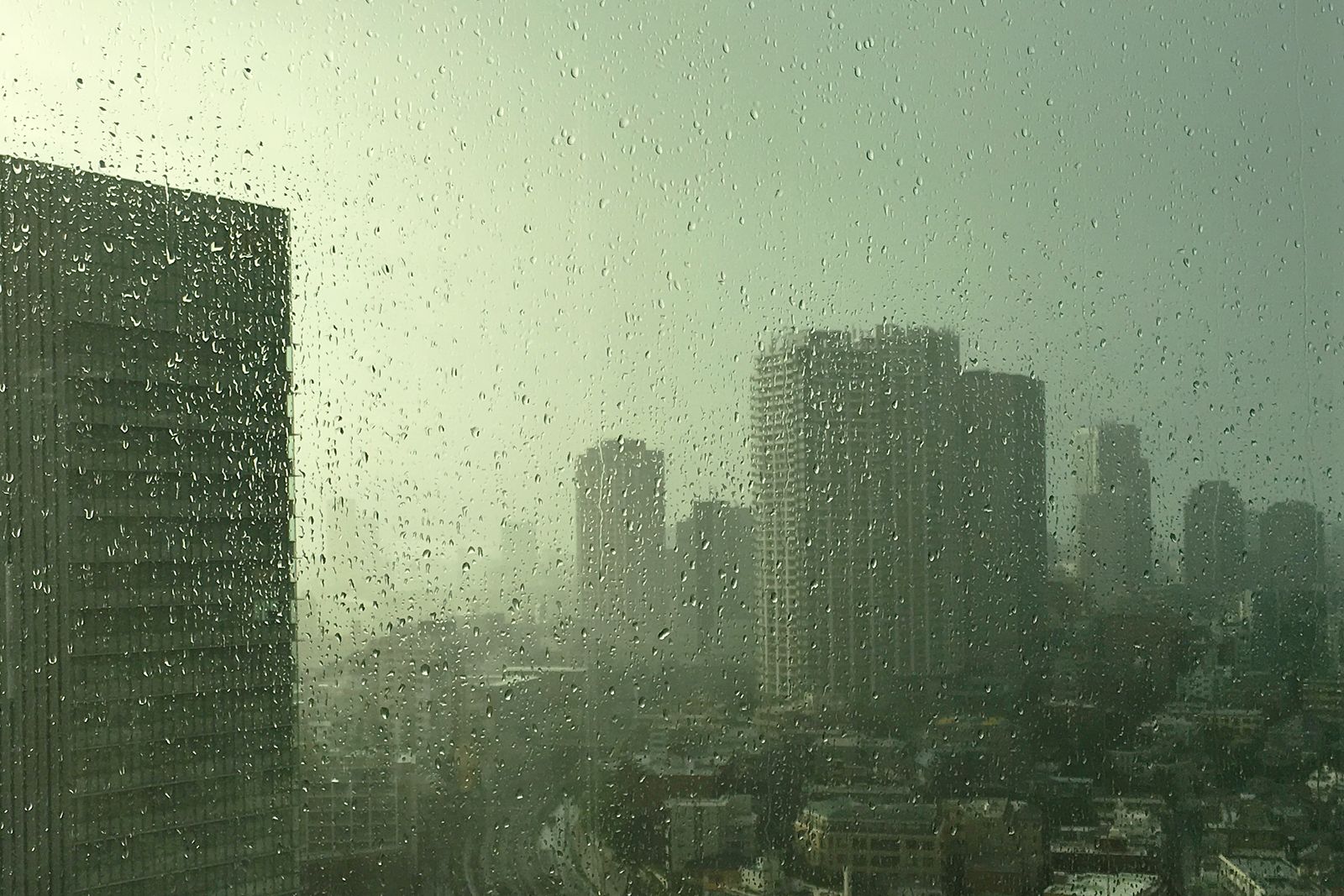 マンションの台風対策、自分たちですべきこと、管理会社にお願いしたいこと