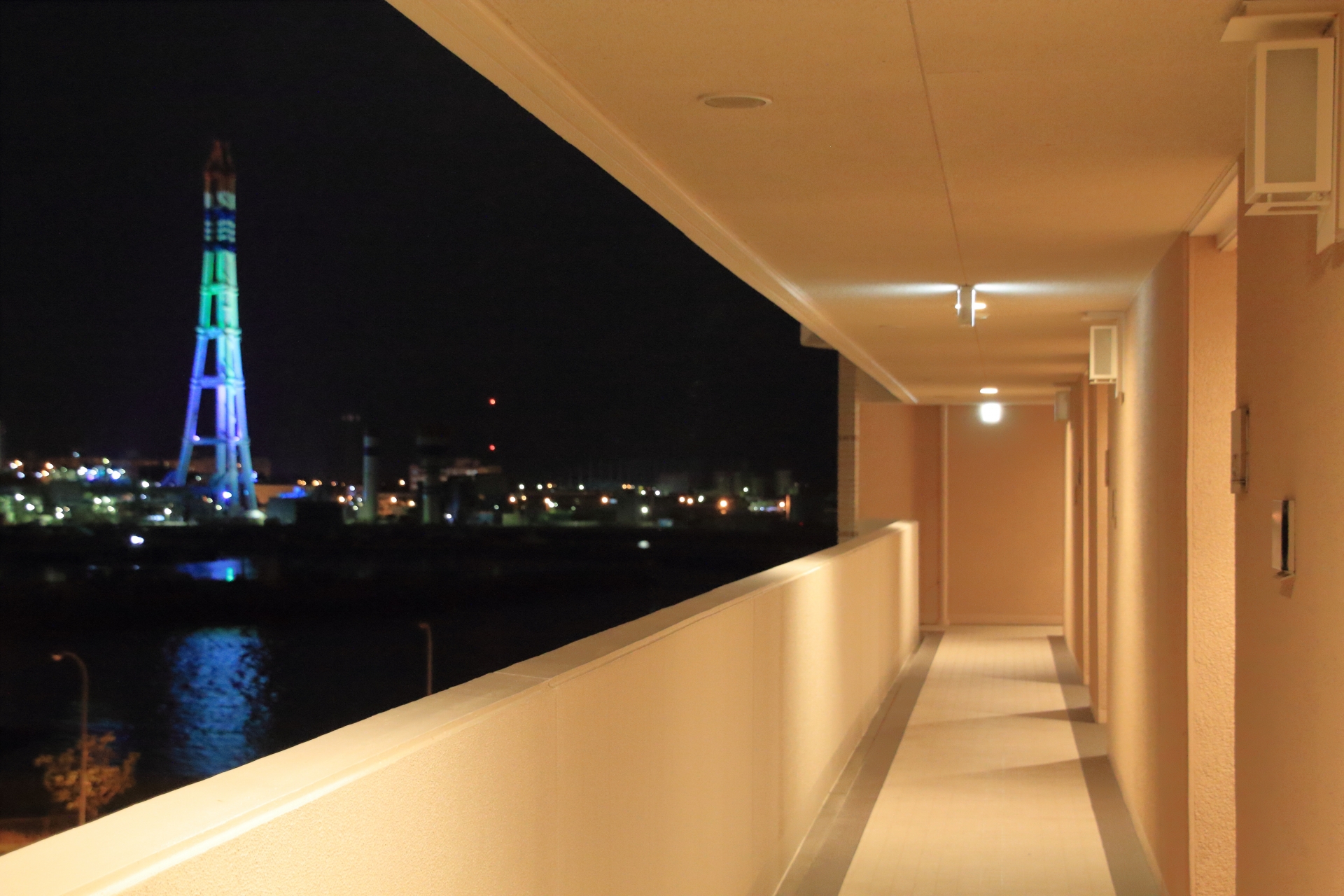 マンションの共用廊下は2種類!メリットデメリットやよくあるトラブルも マンションの共用廊下は2種類!メリットデメリットやよくあるトラブルも