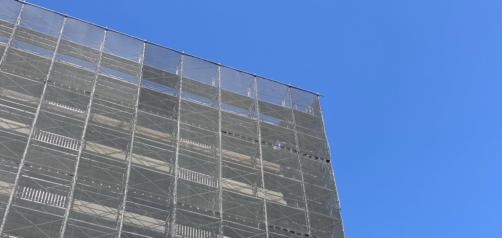 大規模修繕工事の3つの発注方式を比較。設計監理方式・責任施工方式・プロポーザル方式の違いとは 大規模修繕工事の3つの発注方式を比較。設計監理方式・責任施工方式・プロポーザル方式の違いとは