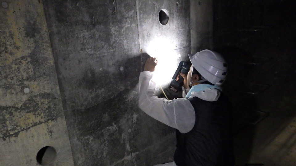 マンション地下ピットの調査